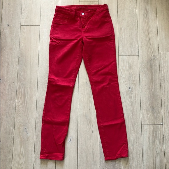J Brand 811 Mid Rise Skinny Leg Pants in Bright Red Size 26 - Picture 1 of 14